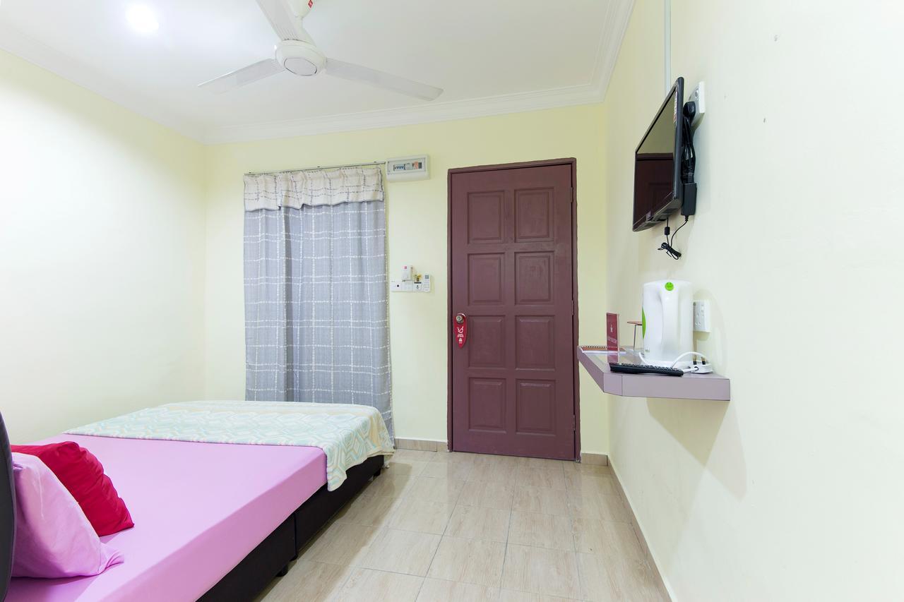 Zen Rooms Basic Kampung Guest House Langkawi Extérieur photo