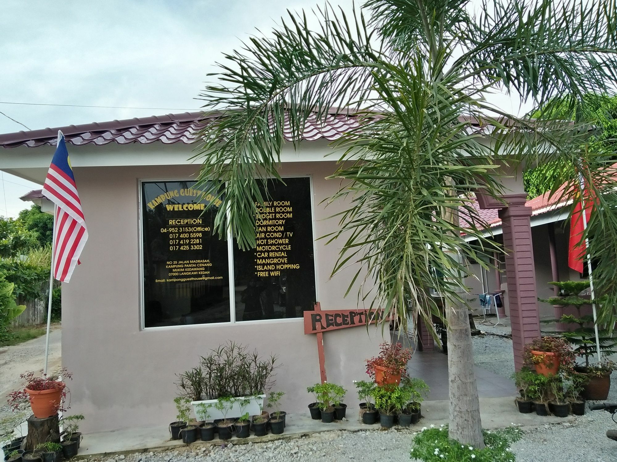 Zen Rooms Basic Kampung Guest House Langkawi Extérieur photo